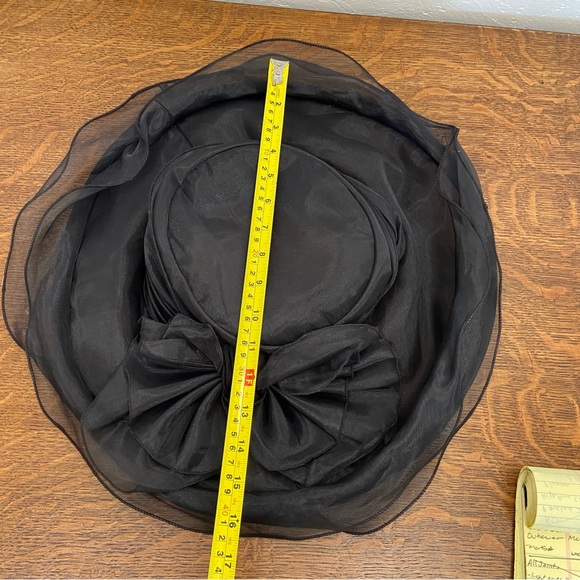 VINTAGE BETMAR NEW YORK BLACK BOW TULLE SHEER DRAMATIC DERBY WOMENS RETRO HAT - Picture 8 of 13